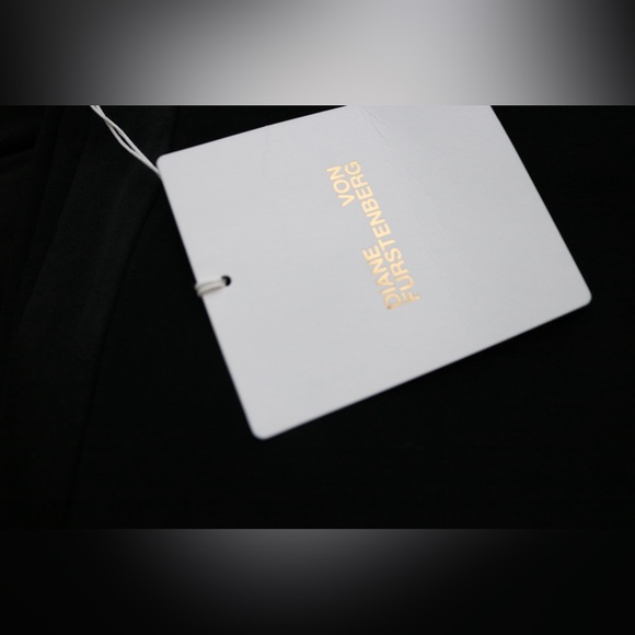 NWT- Black Diane Von Furstenberg Ireland wide-leg jumpsuit in black- size 4 - Picture 13 of 14